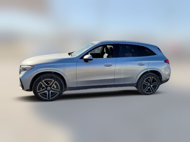 2025 Mercedes-Benz GLC 300