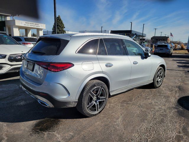 2025 Mercedes-Benz GLC 300