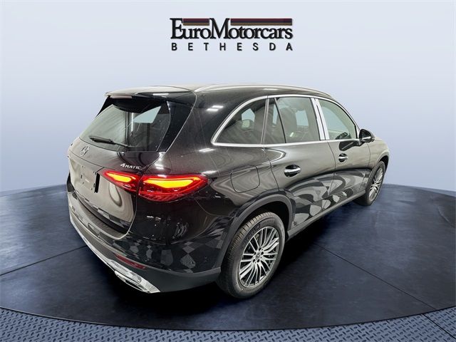 2025 Mercedes-Benz GLC 300