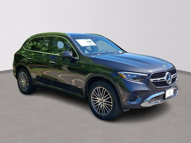 2025 Mercedes-Benz GLC 300