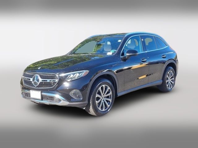 2025 Mercedes-Benz GLC 300