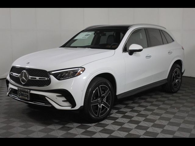 2025 Mercedes-Benz GLC 300