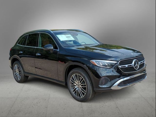 2025 Mercedes-Benz GLC 300