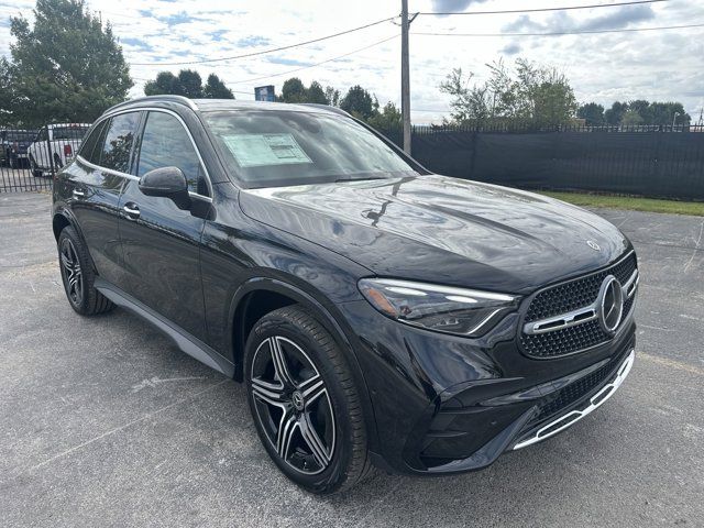 2025 Mercedes-Benz GLC 300