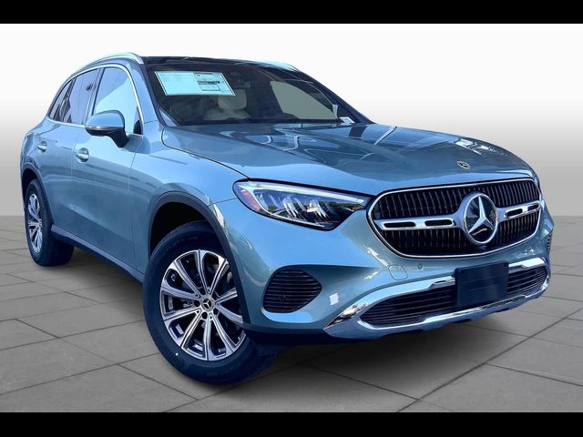 2025 Mercedes-Benz GLC 300