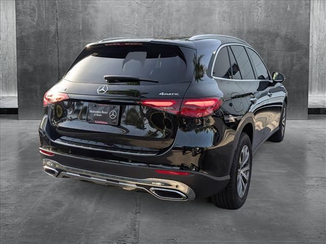 2025 Mercedes-Benz GLC 300