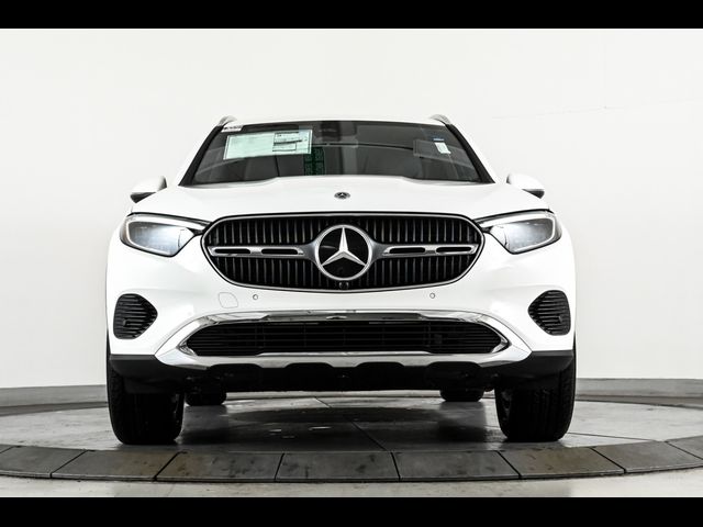 2025 Mercedes-Benz GLC 300