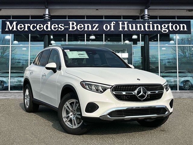 2025 Mercedes-Benz GLC 300