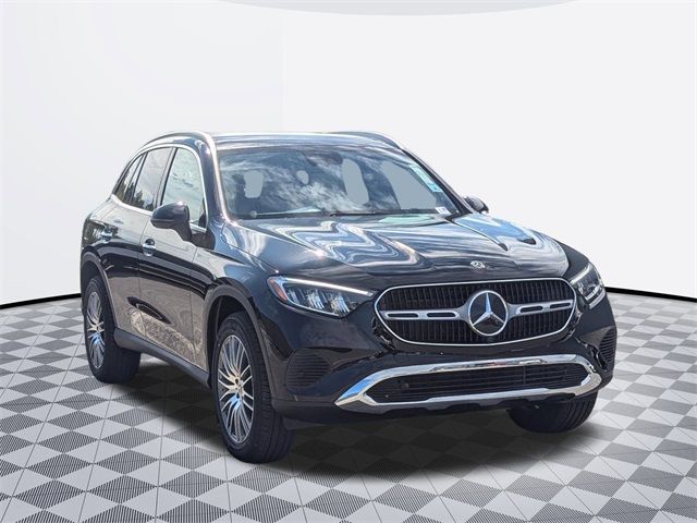 2025 Mercedes-Benz GLC 300