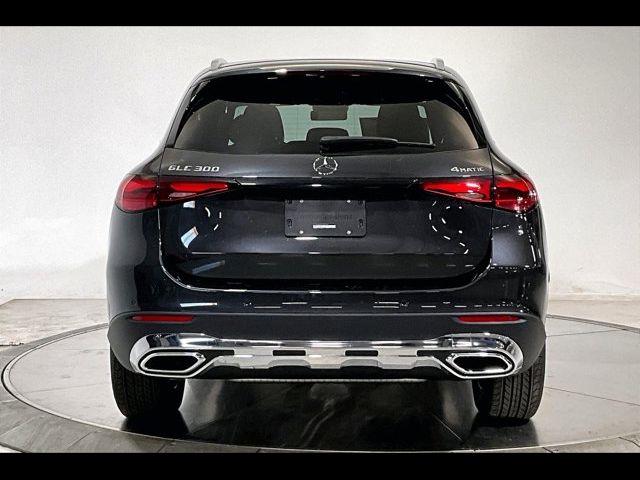 2025 Mercedes-Benz GLC 300