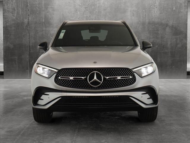 2025 Mercedes-Benz GLC 300