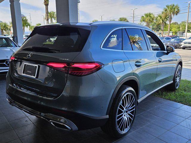 2025 Mercedes-Benz GLC 300