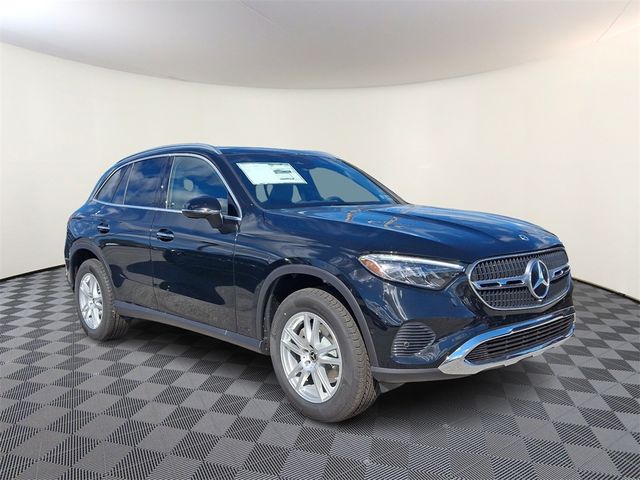 2025 Mercedes-Benz GLC 300