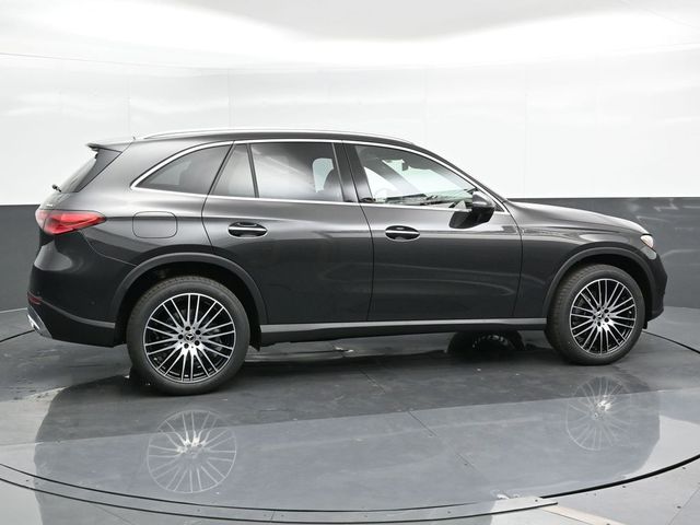 2025 Mercedes-Benz GLC 300