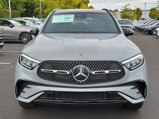 2025 Mercedes-Benz GLC 300