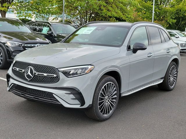 2025 Mercedes-Benz GLC 300