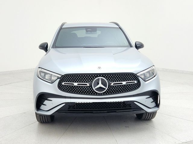 2025 Mercedes-Benz GLC 300