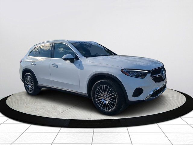 2025 Mercedes-Benz GLC 300