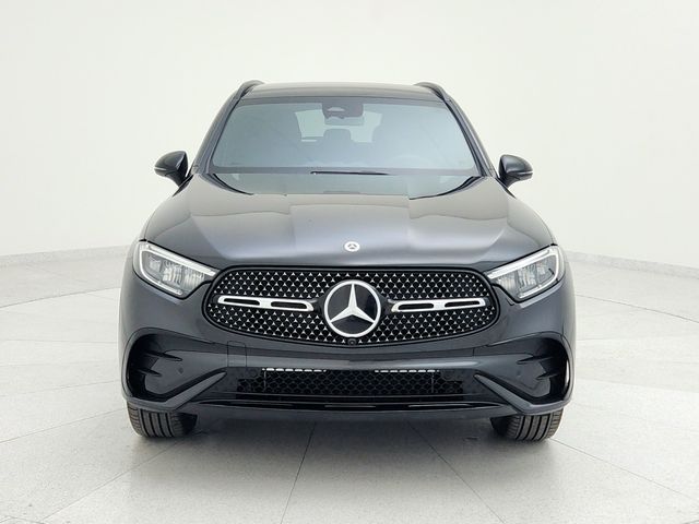 2025 Mercedes-Benz GLC 300