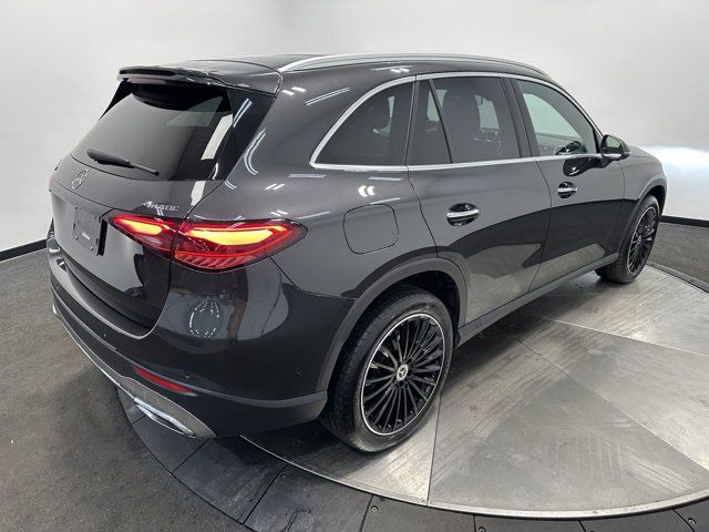 2025 Mercedes-Benz GLC 300