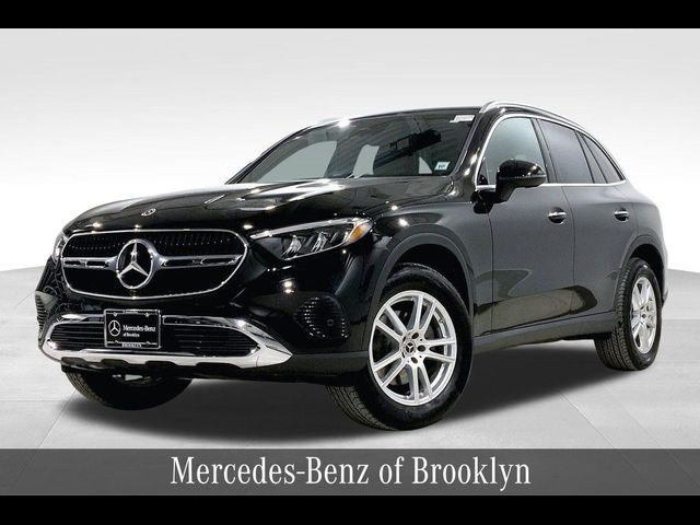 2025 Mercedes-Benz GLC 300