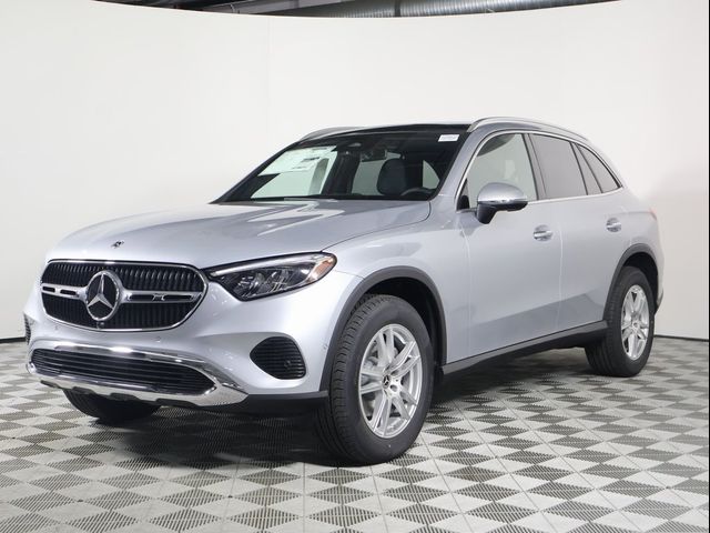 2025 Mercedes-Benz GLC 300