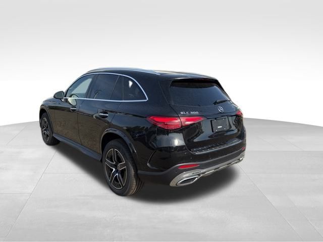 2025 Mercedes-Benz GLC 300