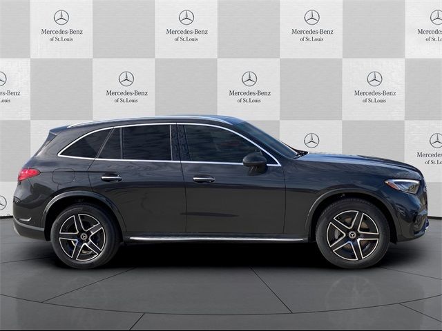 2025 Mercedes-Benz GLC 300