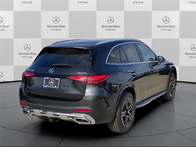 2025 Mercedes-Benz GLC 300