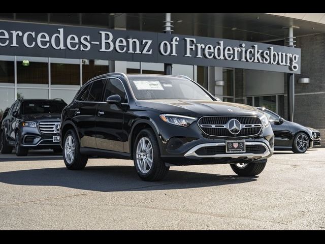 2025 Mercedes-Benz GLC 300