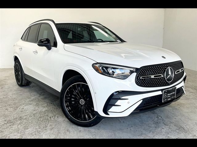 2025 Mercedes-Benz GLC 300