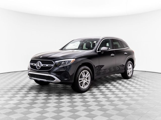 2025 Mercedes-Benz GLC 300