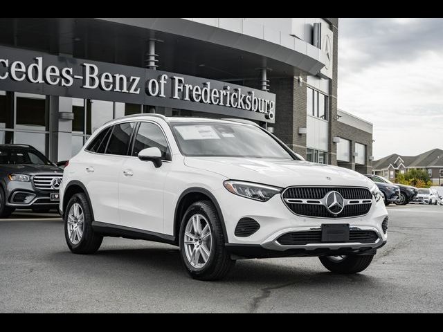 2025 Mercedes-Benz GLC 300