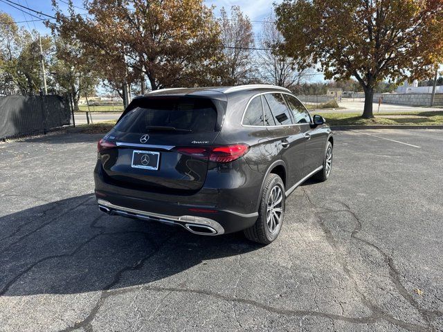 2025 Mercedes-Benz GLC 300