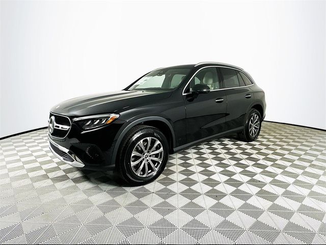 2025 Mercedes-Benz GLC 300