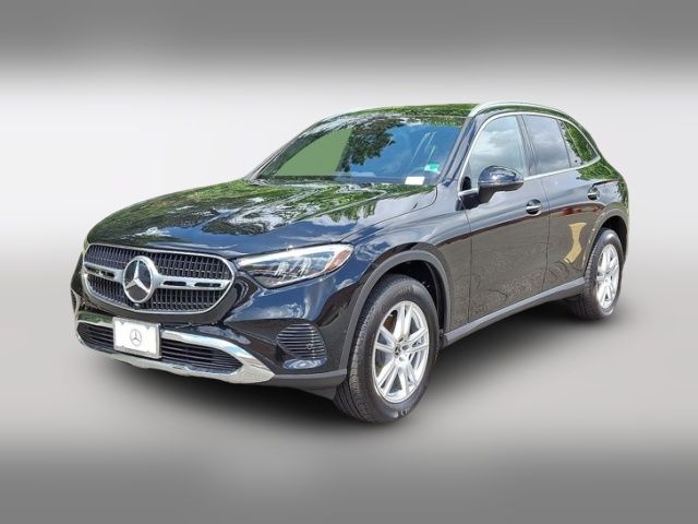 2025 Mercedes-Benz GLC 300