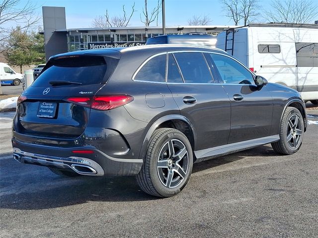 2025 Mercedes-Benz GLC 300