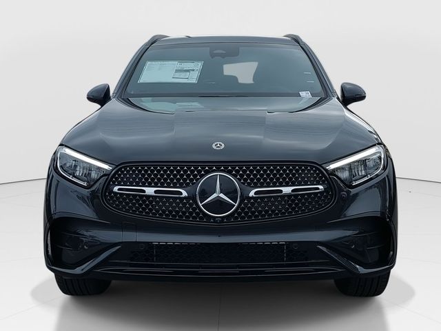 2025 Mercedes-Benz GLC 300