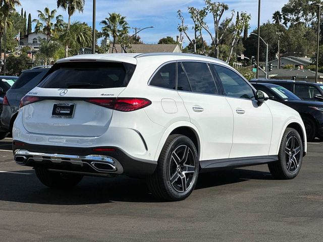 2025 Mercedes-Benz GLC 300