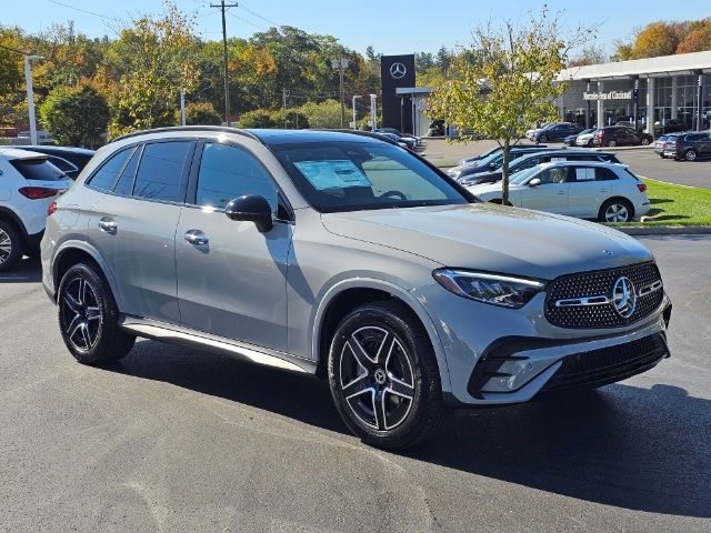 2025 Mercedes-Benz GLC 300