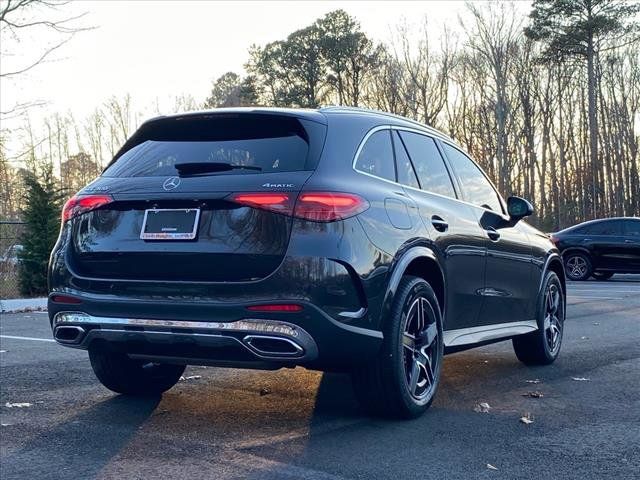 2025 Mercedes-Benz GLC 300