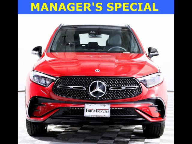 2025 Mercedes-Benz GLC 300