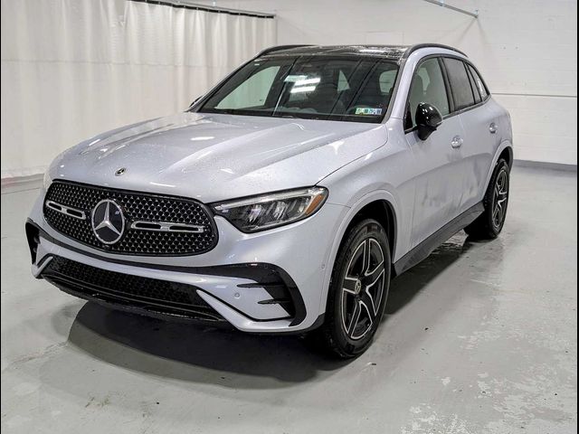 2025 Mercedes-Benz GLC 300