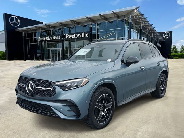 2025 Mercedes-Benz GLC 300