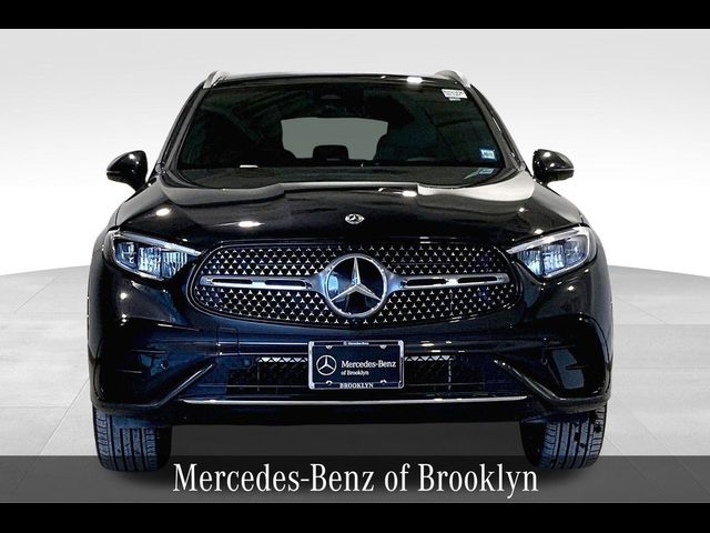 2025 Mercedes-Benz GLC 300