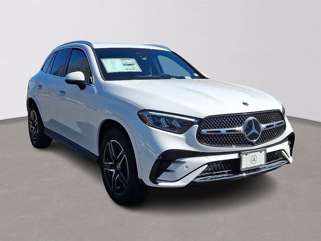 2025 Mercedes-Benz GLC 300