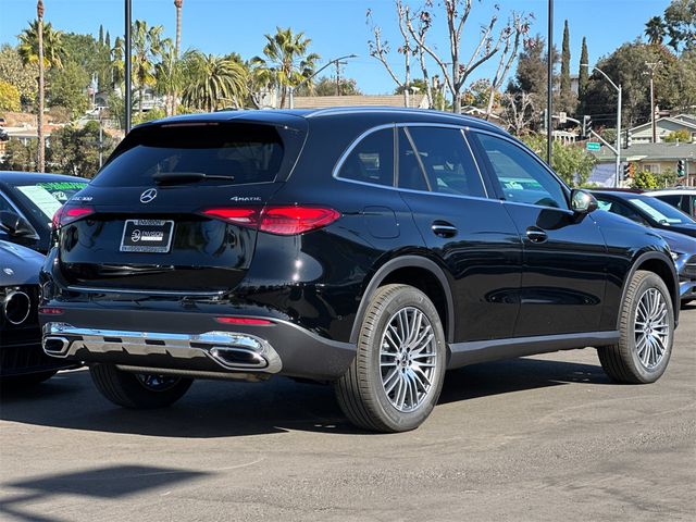 2025 Mercedes-Benz GLC 300