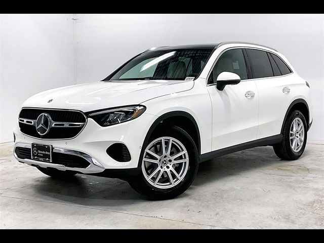 2025 Mercedes-Benz GLC 300