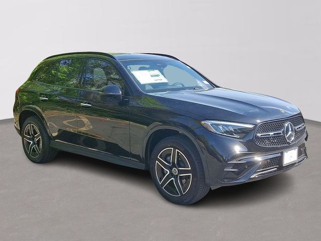 2025 Mercedes-Benz GLC 300