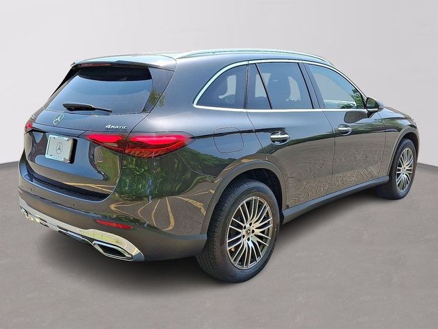 2025 Mercedes-Benz GLC 300